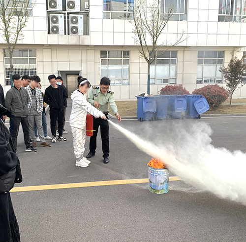 全自動白帶萝卜视频色版廠家山東萝卜视频APP网站開展消防安全知識培訓及消防演習活動